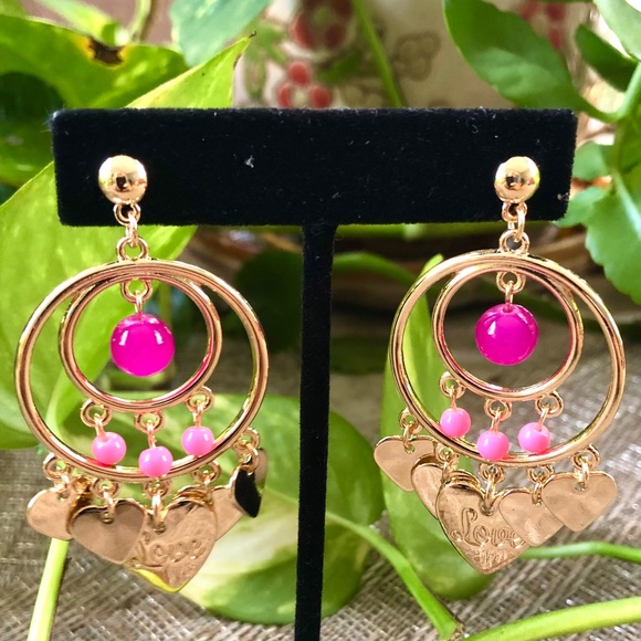 LILLY PULITZER EARRINGS NWT 🩷 Paradise Pink LOVE HEART CHARM Dangling POST - Picture 3 of 11